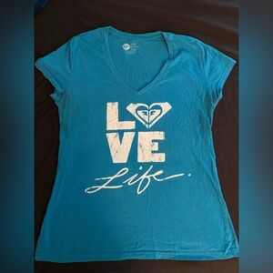Junior’s Roxy v neck Love Life lightweight t in size large GUC